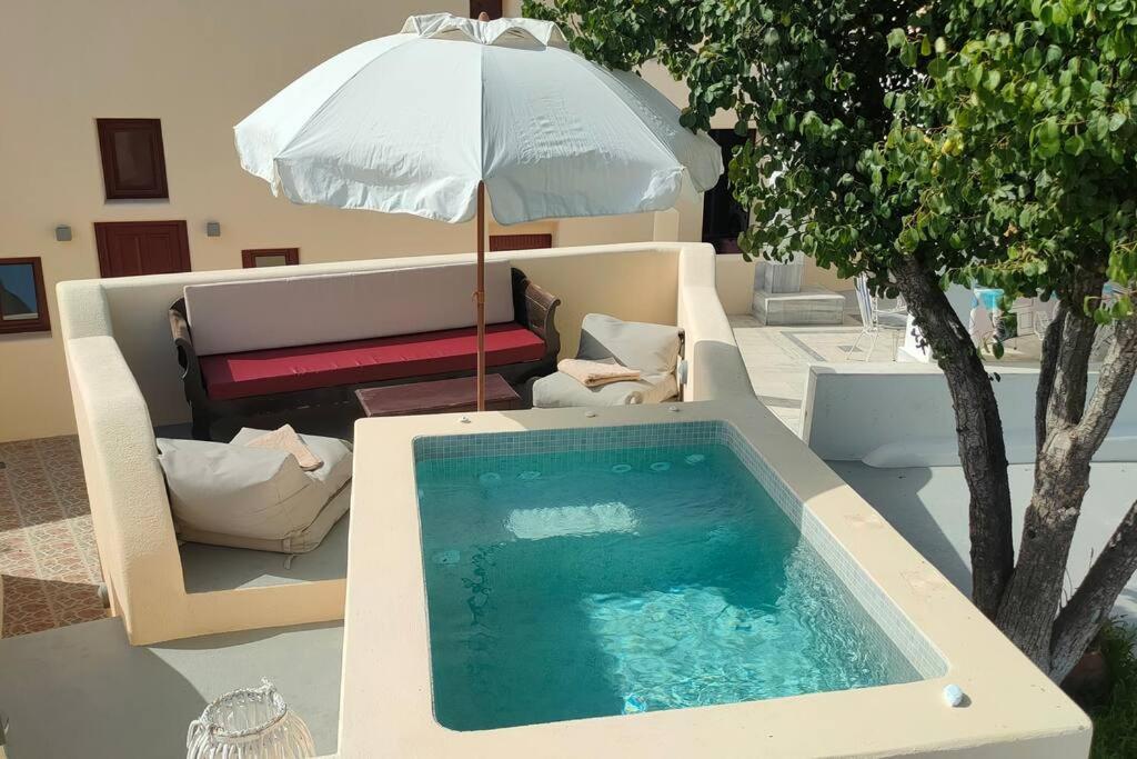 Dreamer's Secret 2 * Emporio (Santorini)
